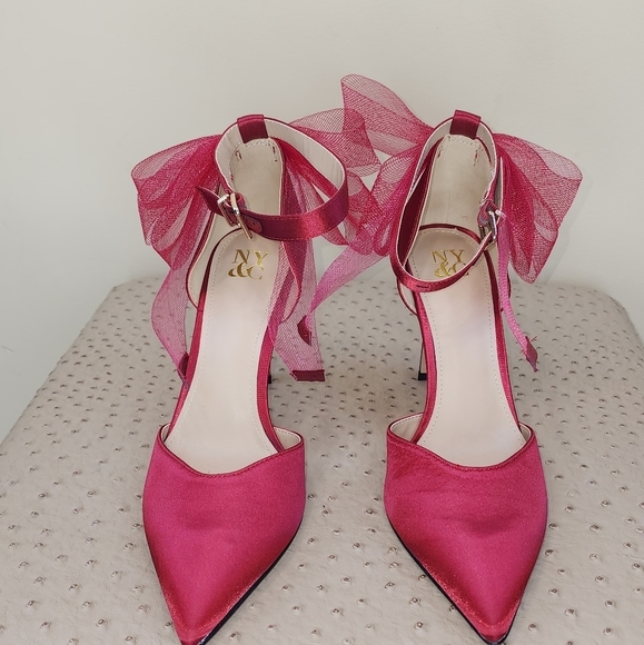 New York & company - Picture 2 of 7